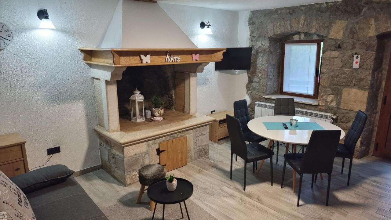Villa Kos Lupoglav  Luaran gambar