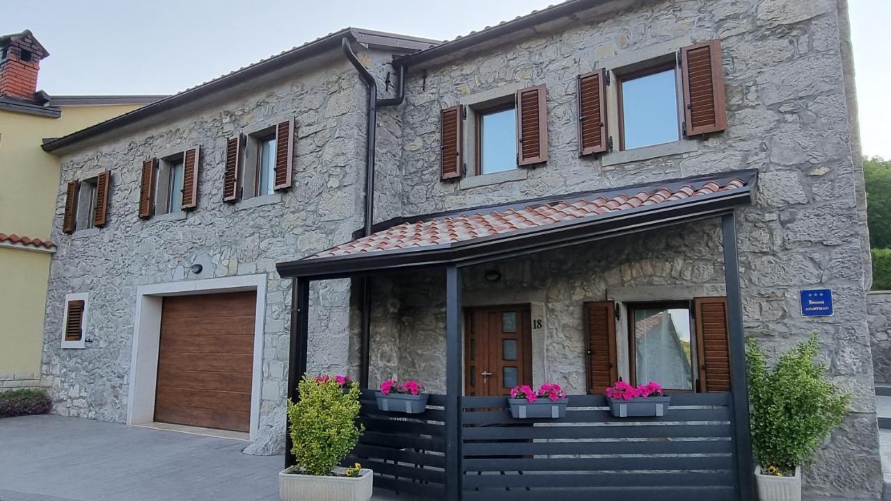 Villa Kos Lupoglav  Luaran gambar