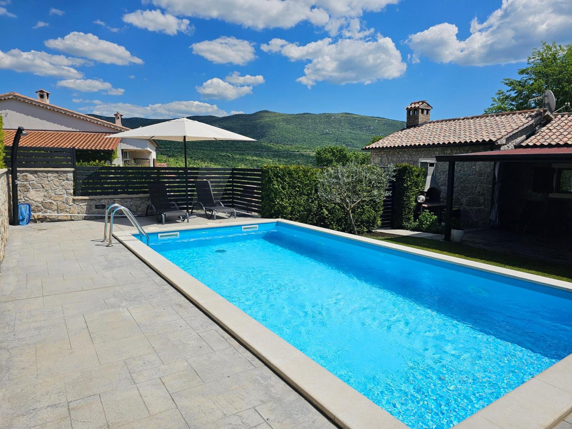 Villa Kos Lupoglav  Luaran gambar