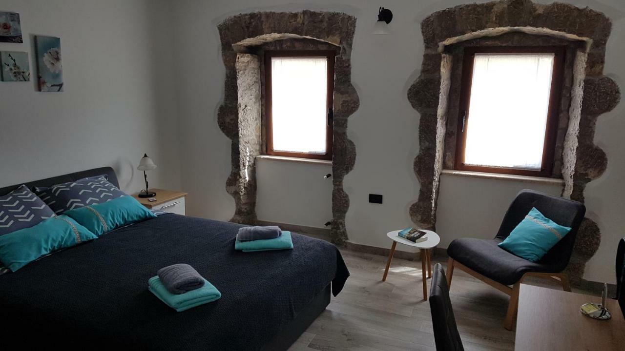 Villa Kos Lupoglav  Luaran gambar