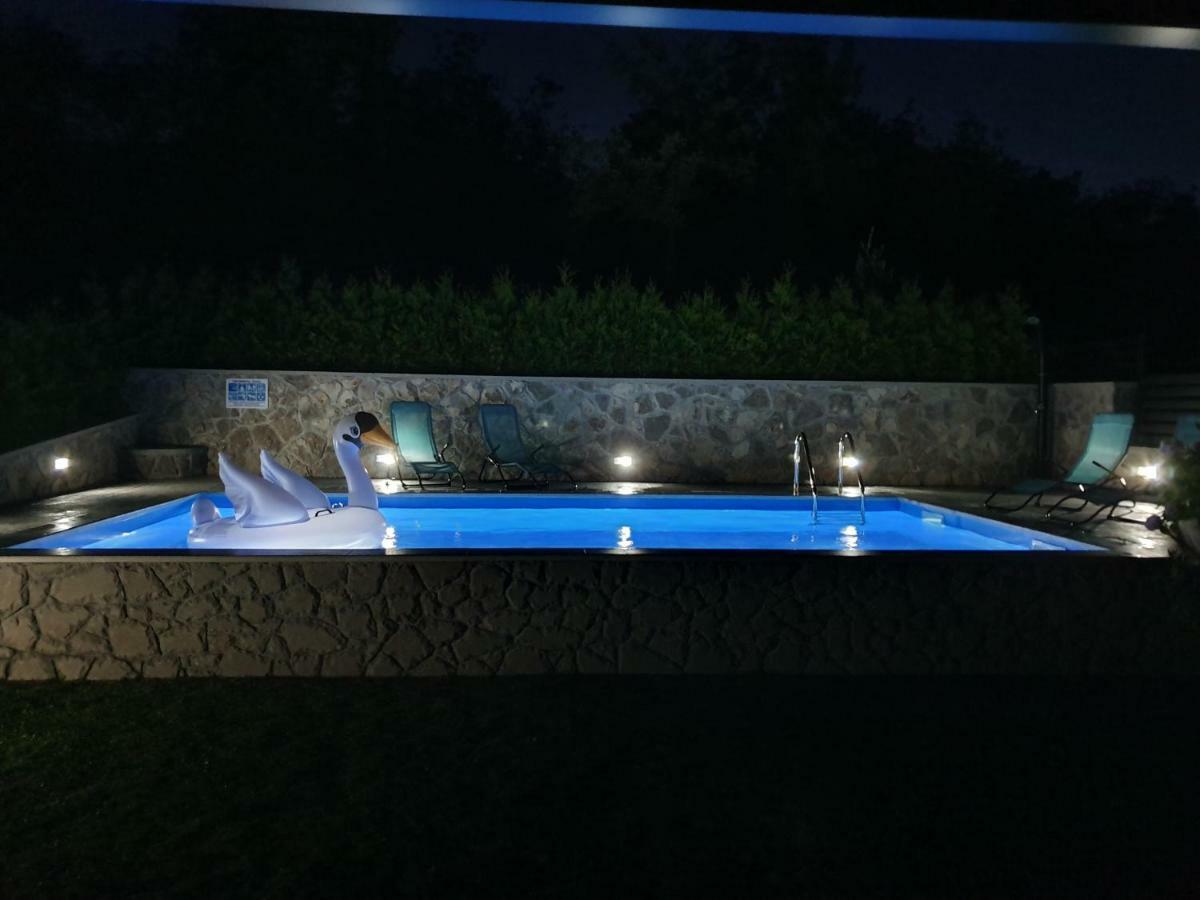 Villa Kos Lupoglav  Luaran gambar